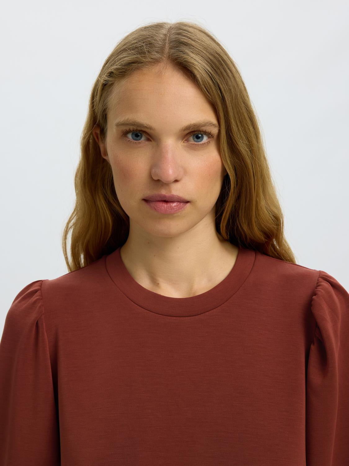 model_shot-detail